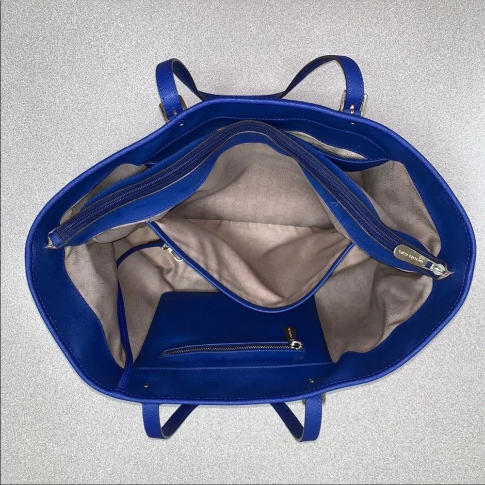 Michael KorsJet Set Travel Tote - Picture 3 of 6